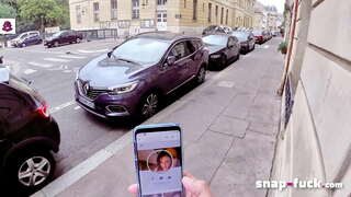 Флора Милано: Слатка, студент са наочарима воли да сиса и вози на члан! Snap-fuck.com