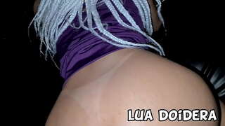 Novinha do Rio de Janeiro Lua Doidera dim gogoniant twll na festa de swing e fez nifer o ddynion gozarem na punheta e boquete