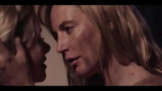 Спокоен Сирената, Мона Велс