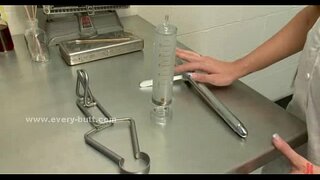 Νοσοκόμα με αδηφάγο κώλο τρώει πούτσο